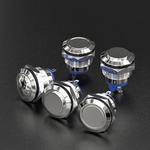 لحظة الضغط على الزر